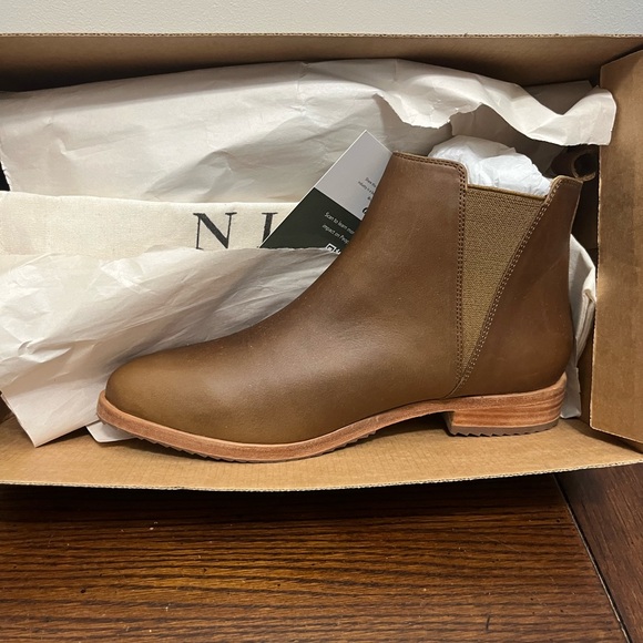Nisolo Eva‎ Everyday Chelsea Ankle Boot Brown 9.5 NEW - Picture 3 of 4